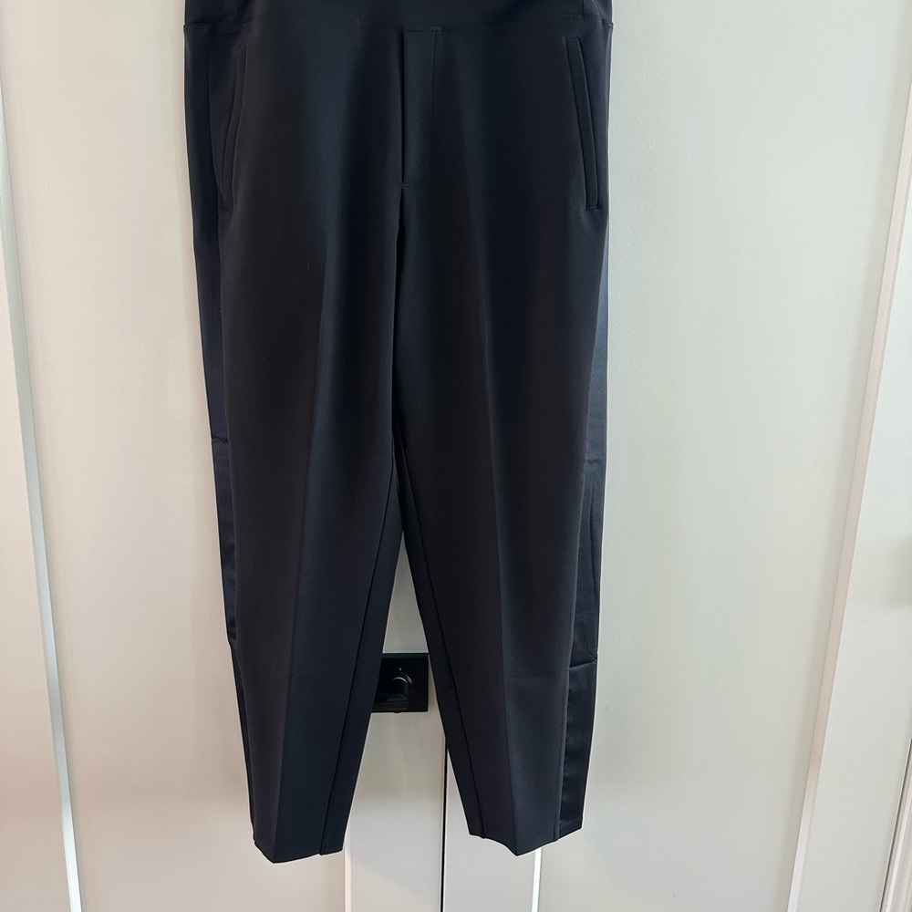 Athleta Black Endless High Rise Pants with Tuxedo Stripe, size 14